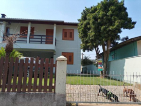 Refúgio Santa Cecília Casa espaçosa e aconchegante para aproveitar em família
